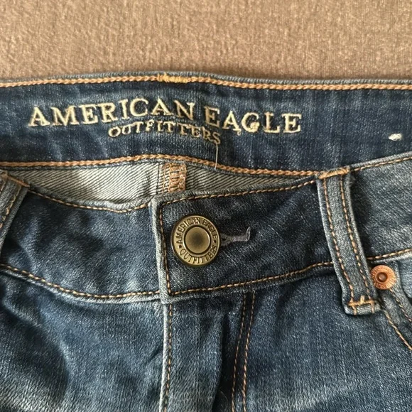 American Eagle Outfitters Frayed Hem Blue Jean Shorts - Picture 2 of 5